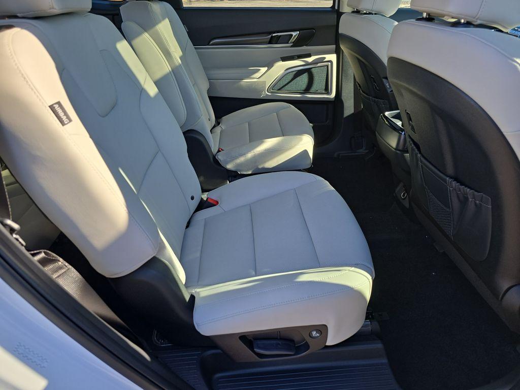 new 2025 Kia Telluride car, priced at $39,234