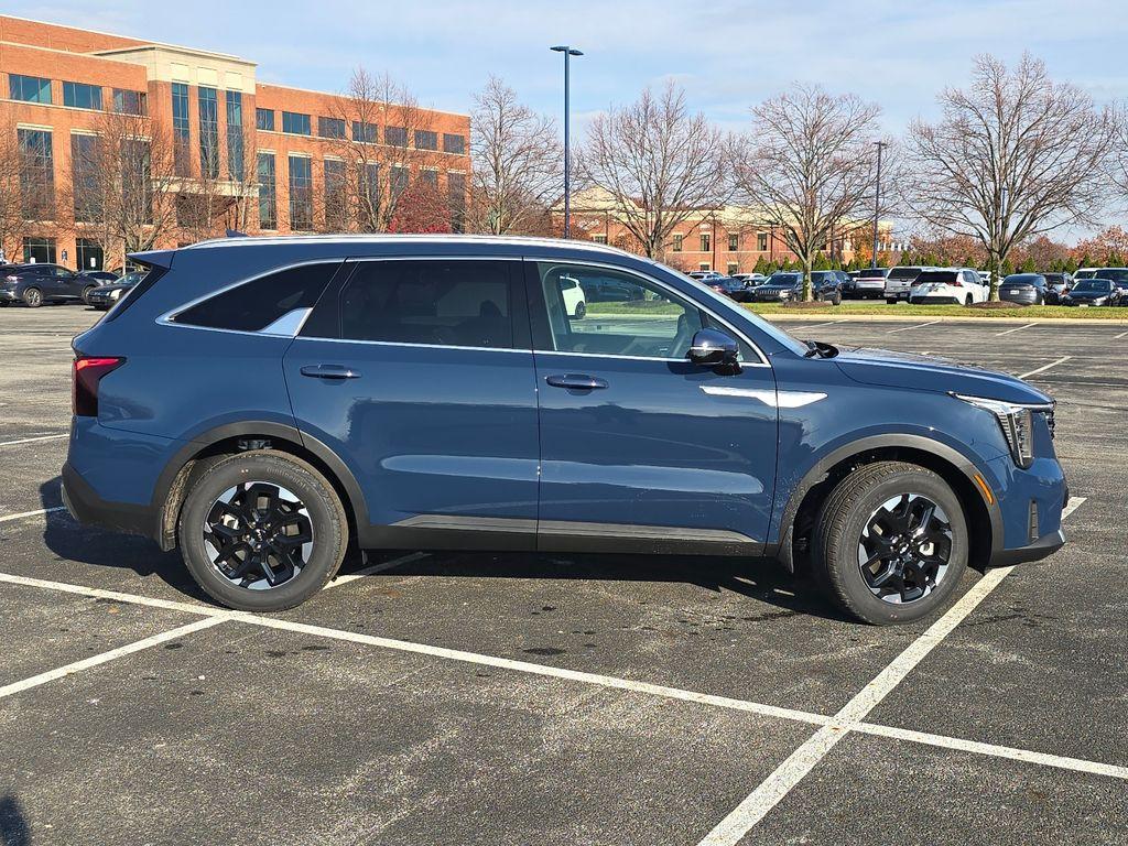 new 2026 Kia Sorento car, priced at $34,789