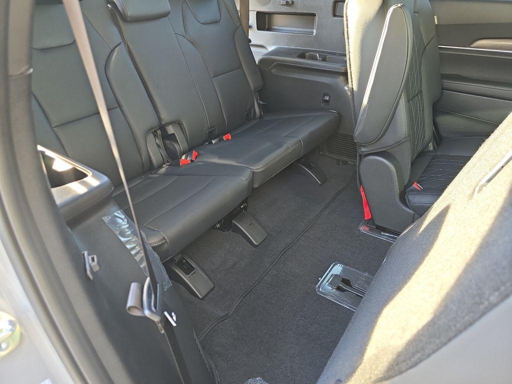 new 2025 Kia Telluride car, priced at $49,164