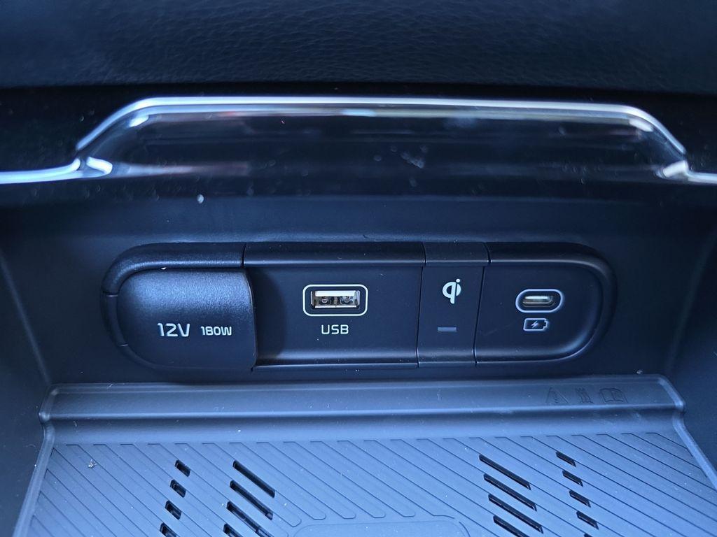 new 2025 Kia Sportage Hybrid car, priced at $30,421