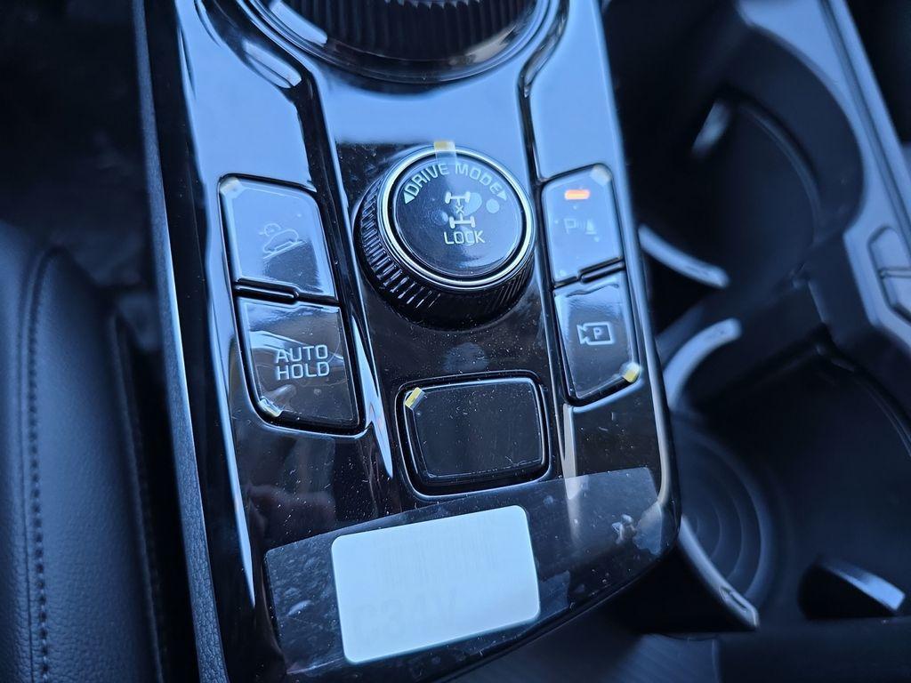 new 2025 Kia Sportage Hybrid car, priced at $30,421