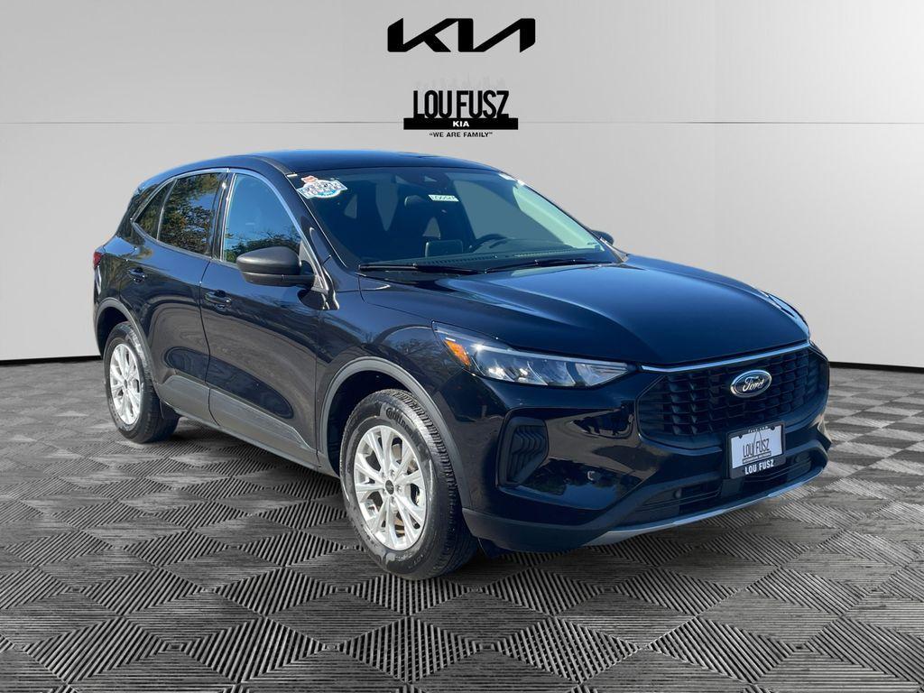 used 2023 Ford Escape car, priced at $21,655