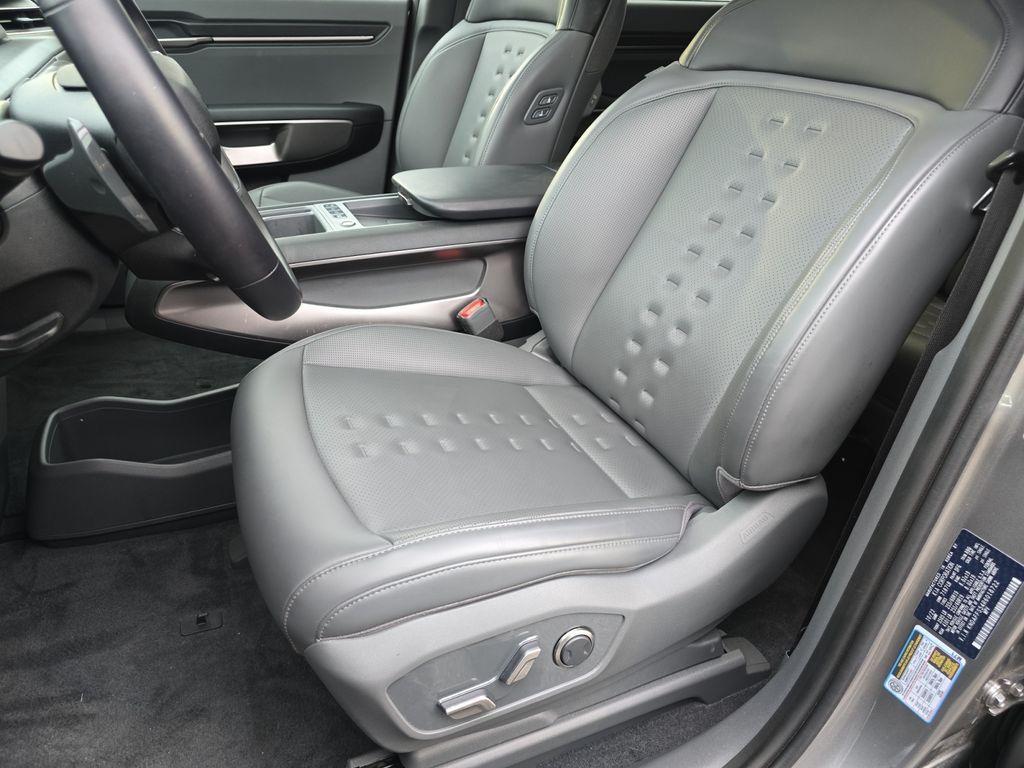 used 2024 Kia EV9 car, priced at $38,869