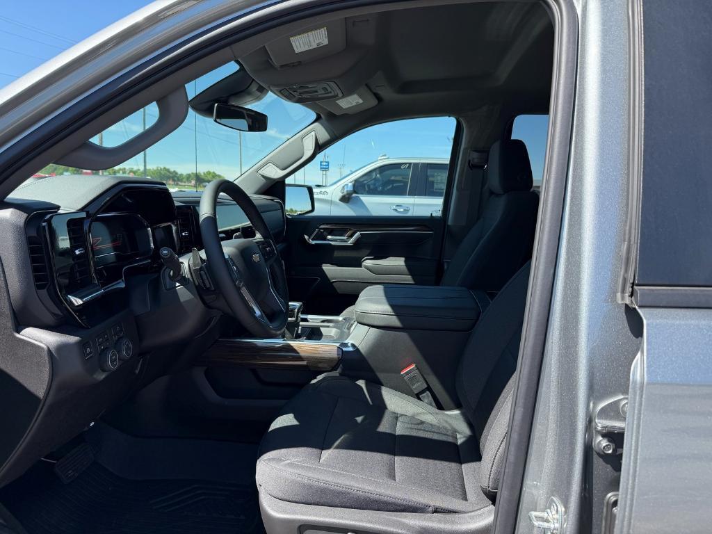 new 2025 Chevrolet Silverado 1500 car, priced at $54,594
