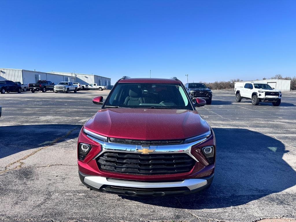 new 2025 Chevrolet TrailBlazer car, priced at $28,033