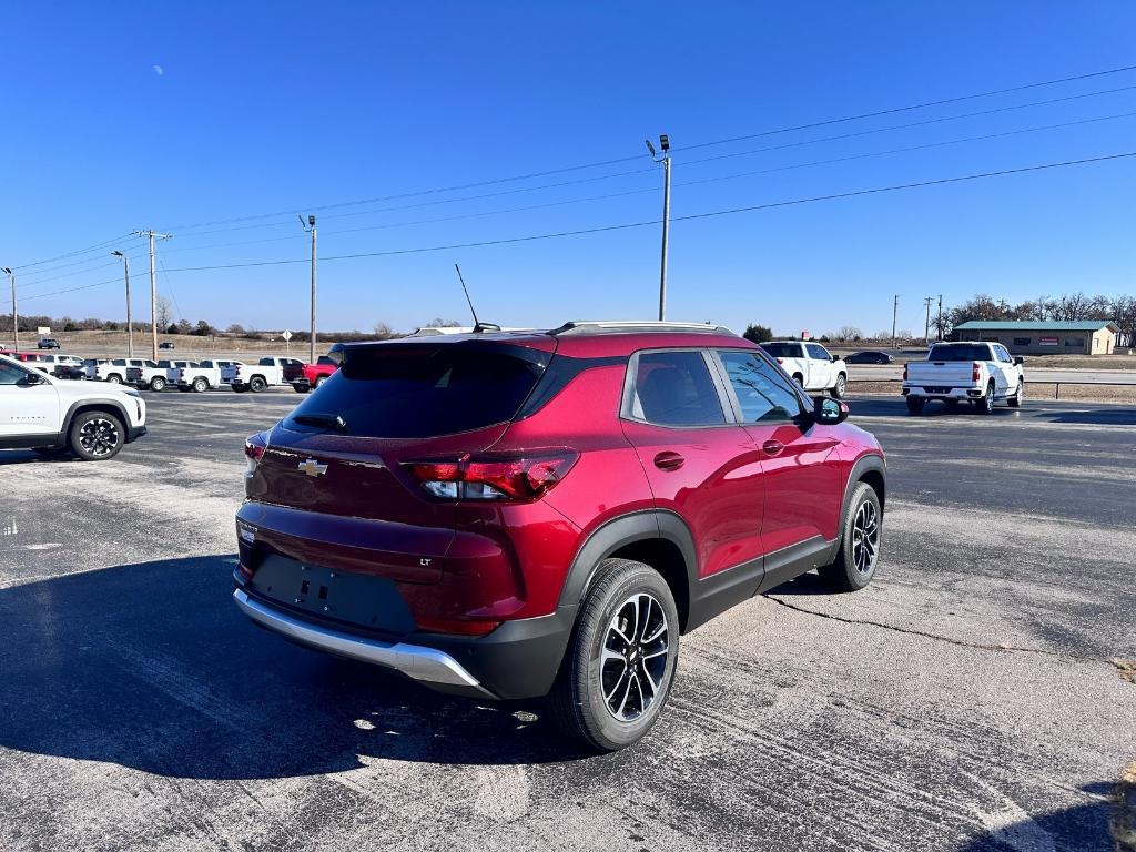 new 2025 Chevrolet TrailBlazer car, priced at $28,033