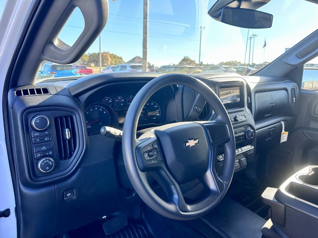 new 2025 Chevrolet Silverado 1500 car, priced at $57,560