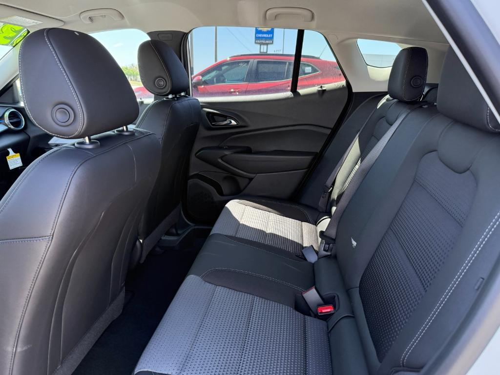 new 2025 Chevrolet Trax car, priced at $24,924