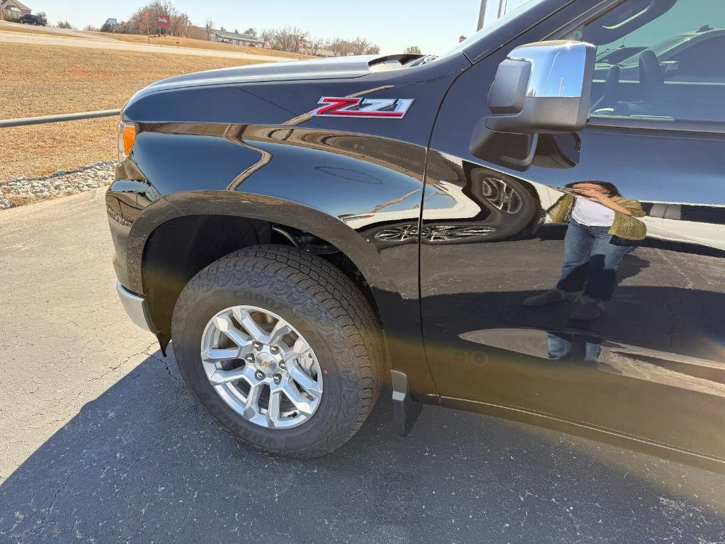 new 2025 Chevrolet Silverado 1500 car