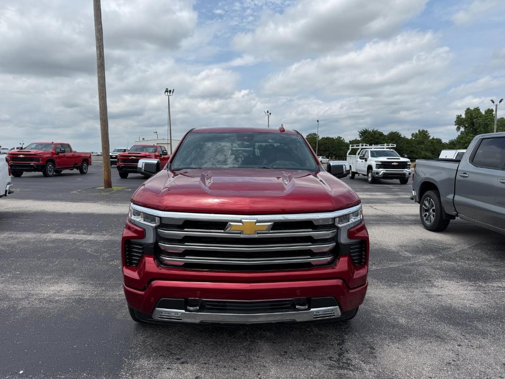 new 2025 Chevrolet Silverado 1500 car, priced at $70,805