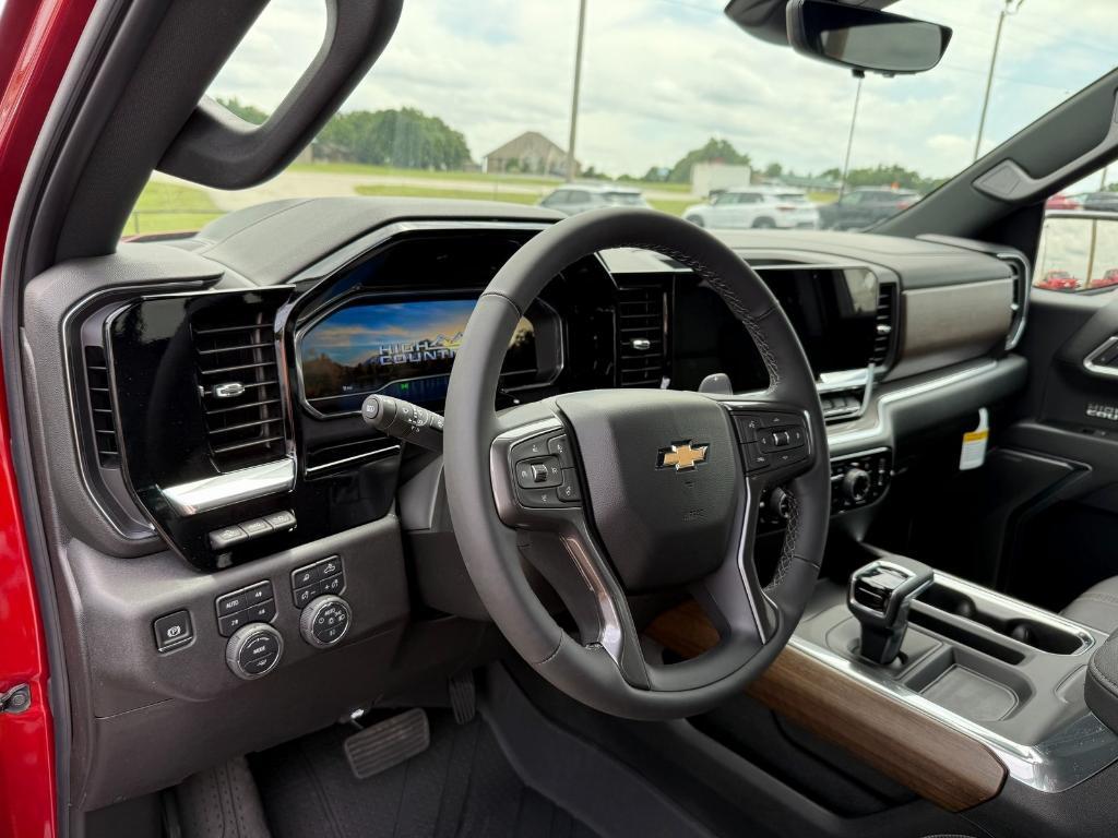 new 2025 Chevrolet Silverado 1500 car, priced at $70,805