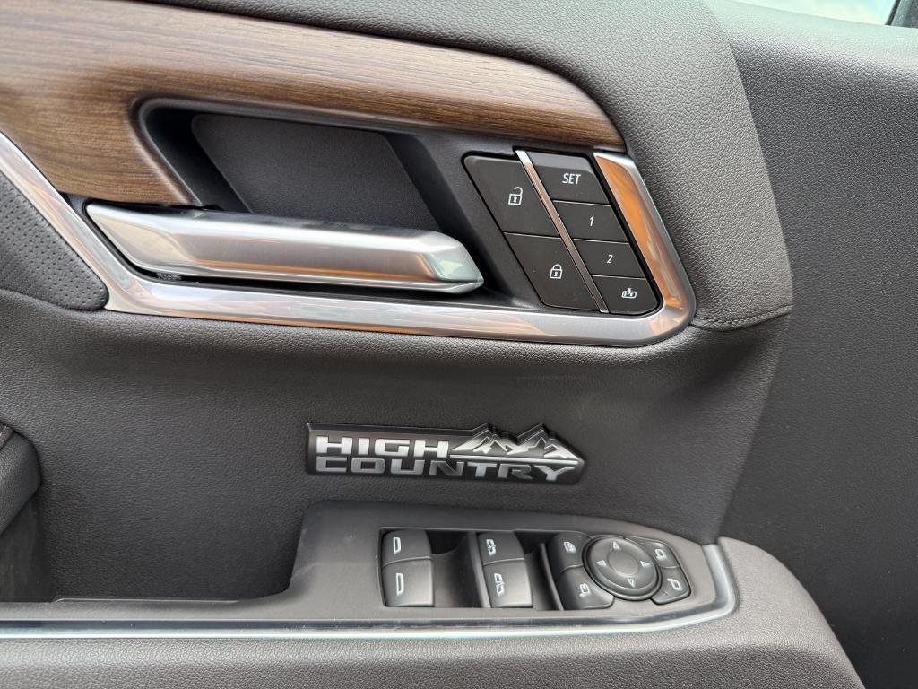 new 2025 Chevrolet Silverado 1500 car, priced at $70,805