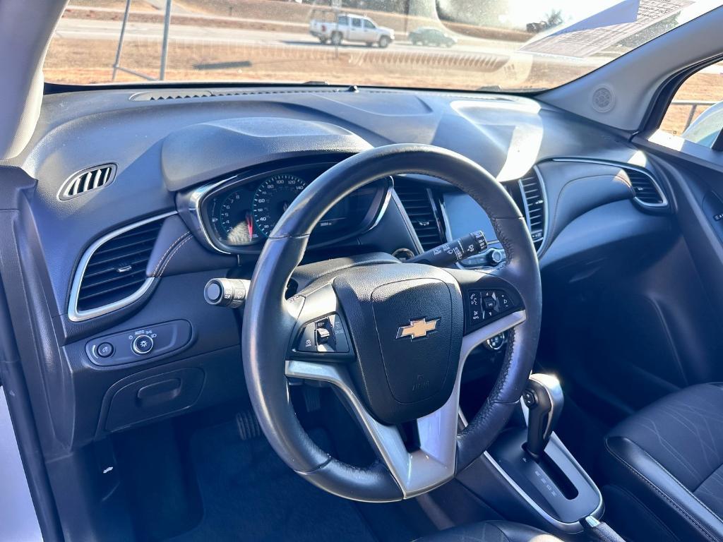 used 2022 Chevrolet Trax car, priced at $17,756