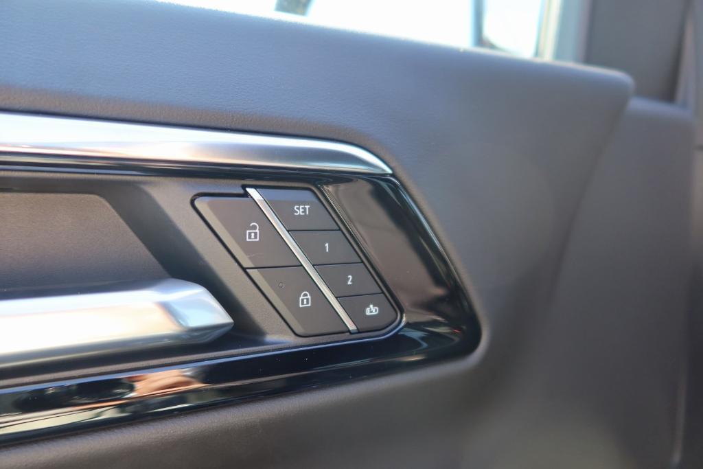 new 2025 Chevrolet Tahoe car, priced at $79,323