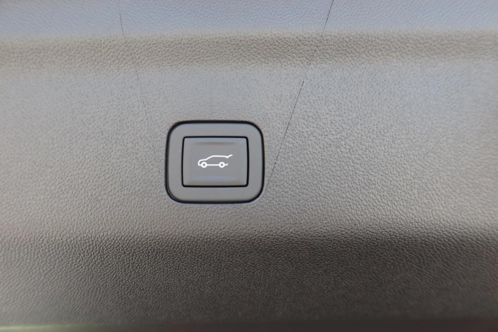 new 2025 Chevrolet Tahoe car, priced at $79,934