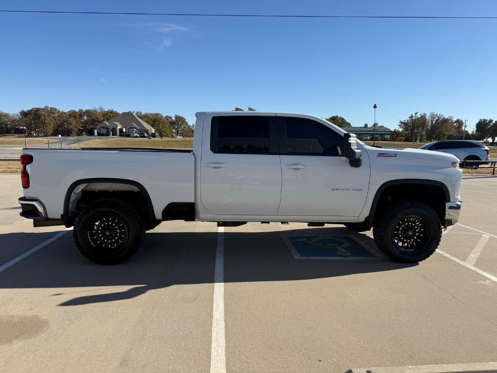 used 2021 Chevrolet Silverado 2500 car, priced at $38,264