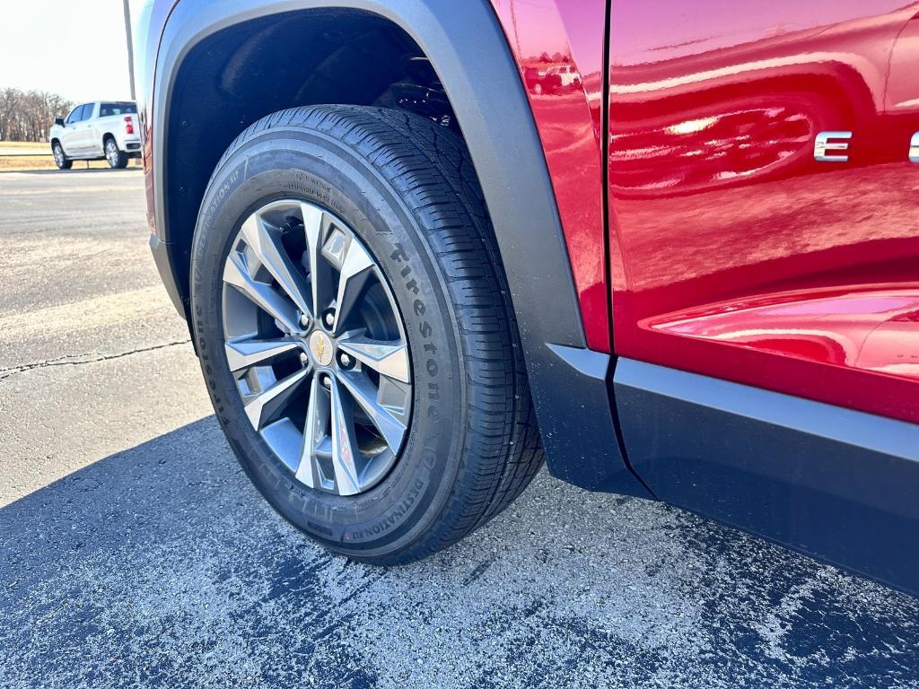 new 2025 Chevrolet Equinox car, priced at $33,213