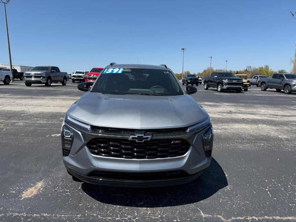 new 2025 Chevrolet Trax car, priced at $26,308