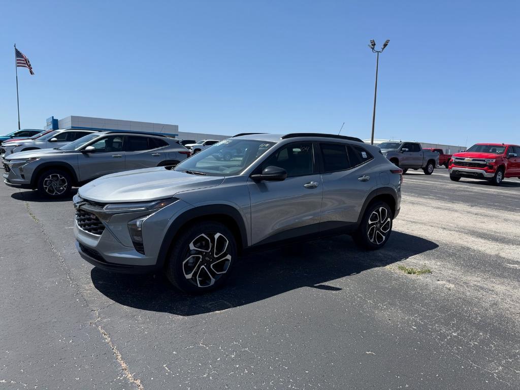 new 2025 Chevrolet Trax car, priced at $26,308