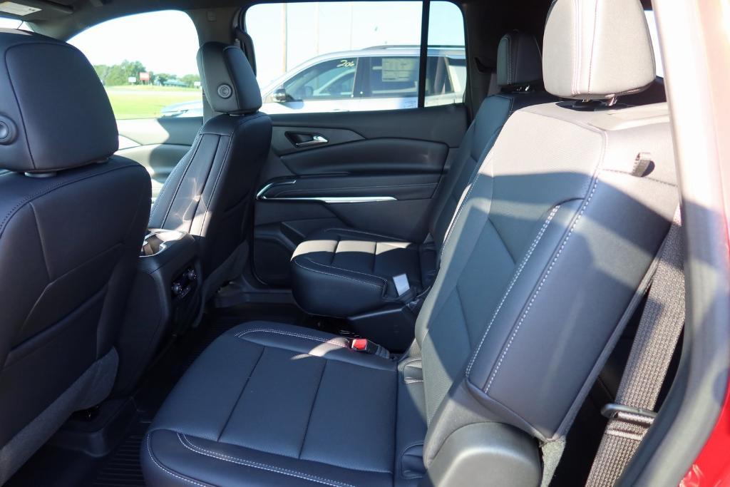 new 2025 Chevrolet Traverse car, priced at $43,291