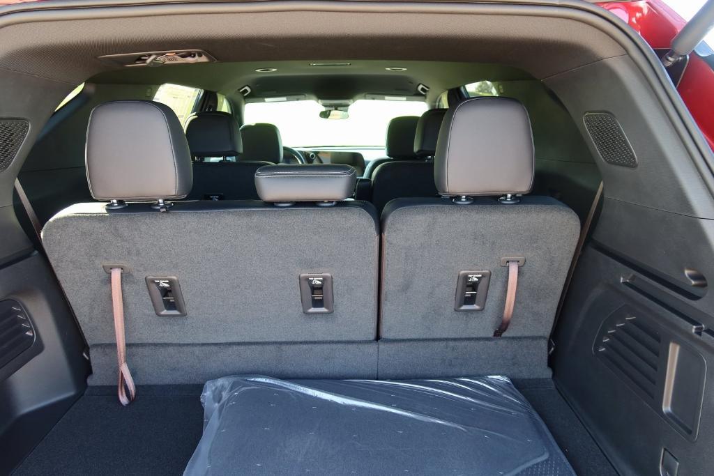 new 2025 Chevrolet Traverse car, priced at $43,291