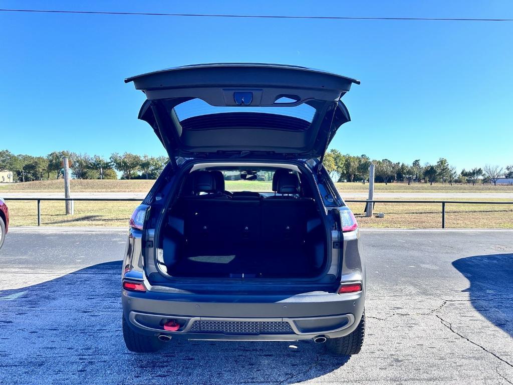 used 2021 Jeep Cherokee car, priced at $22,587