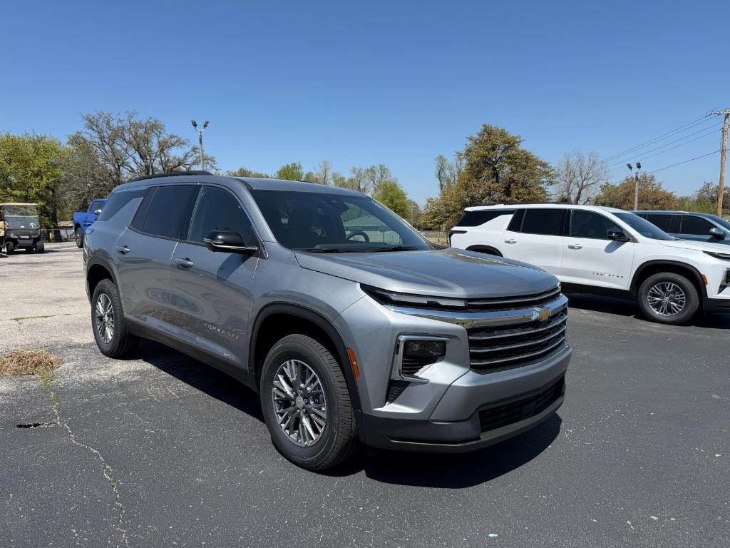 new 2025 Chevrolet Traverse car, priced at $42,445