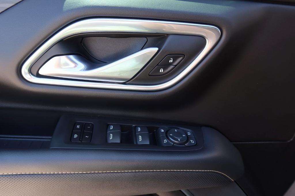 used 2021 GMC Yukon car, priced at $46,915