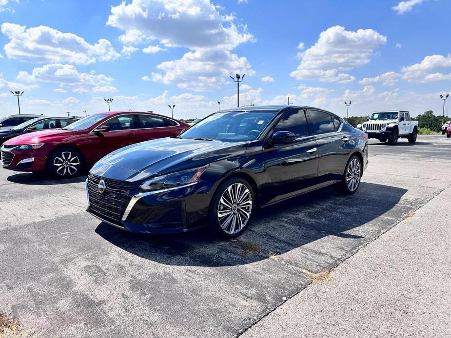 used 2023 Nissan Altima car, priced at $24,866