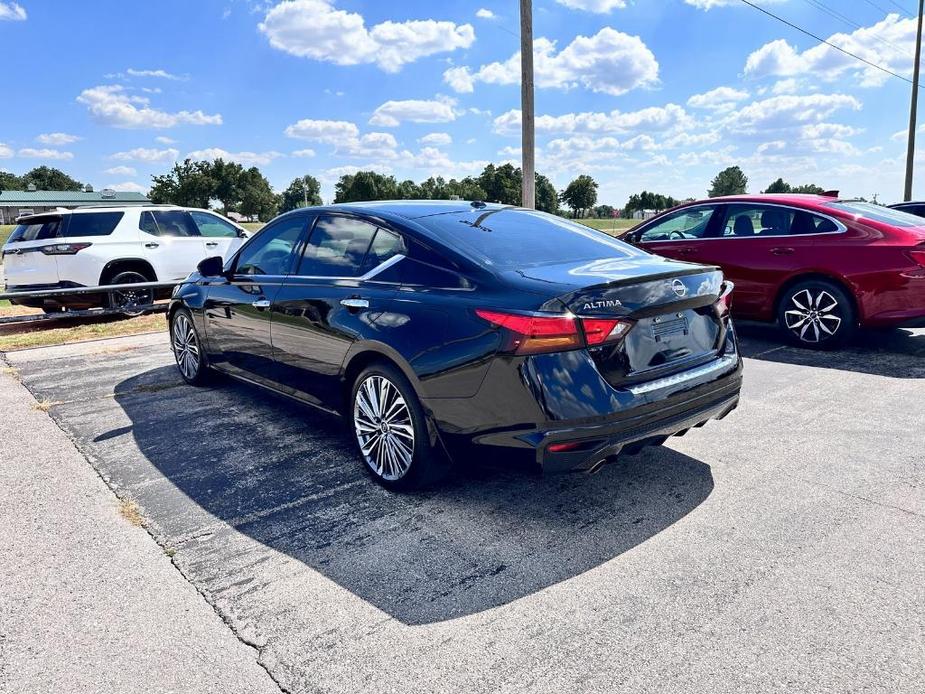 used 2023 Nissan Altima car, priced at $24,866