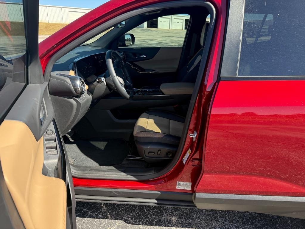 new 2026 Chevrolet Equinox car, priced at $35,230