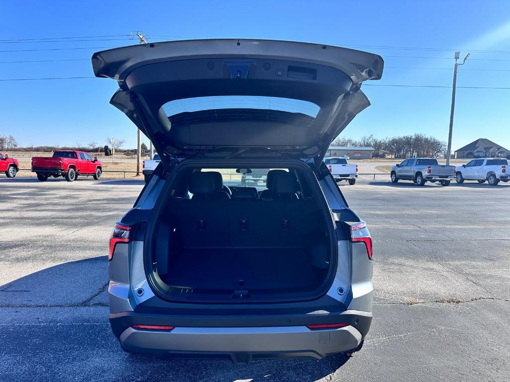 new 2025 Chevrolet Equinox car, priced at $32,962