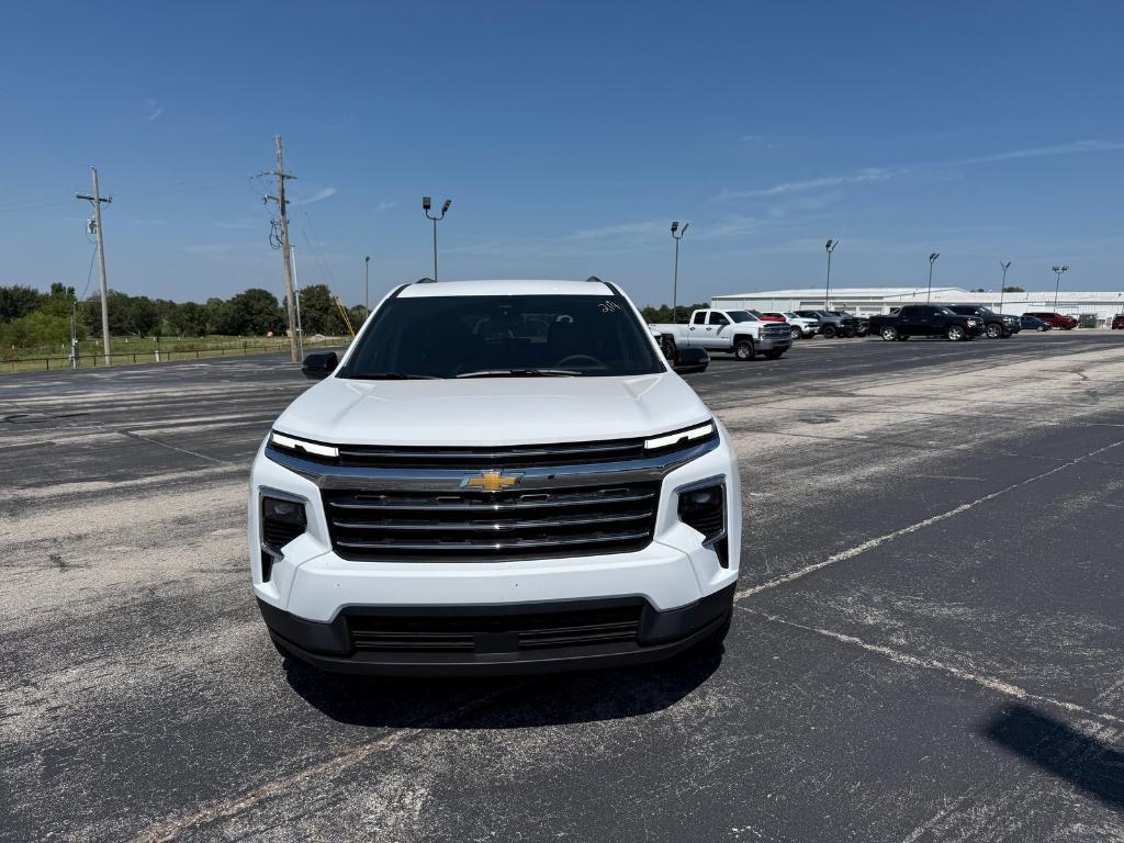 new 2026 Chevrolet Traverse car, priced at $45,275