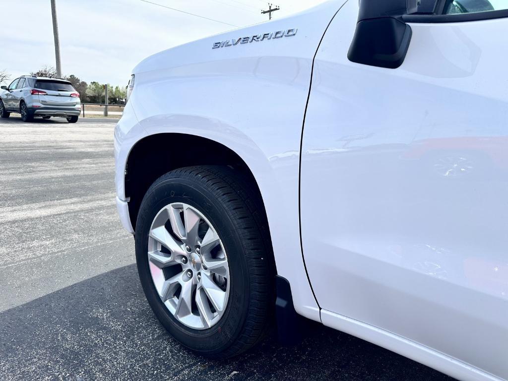 new 2024 Chevrolet Silverado 1500 car, priced at $40,977