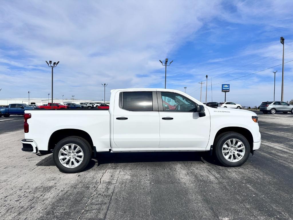 new 2024 Chevrolet Silverado 1500 car, priced at $40,977