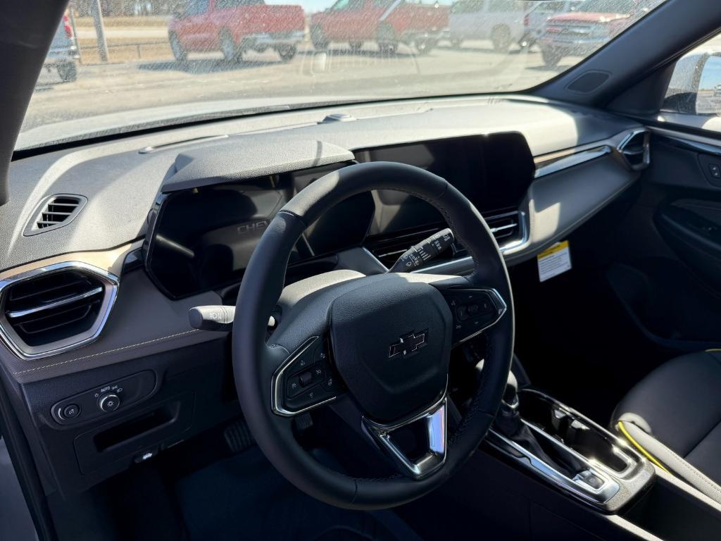 new 2025 Chevrolet TrailBlazer car, priced at $30,379