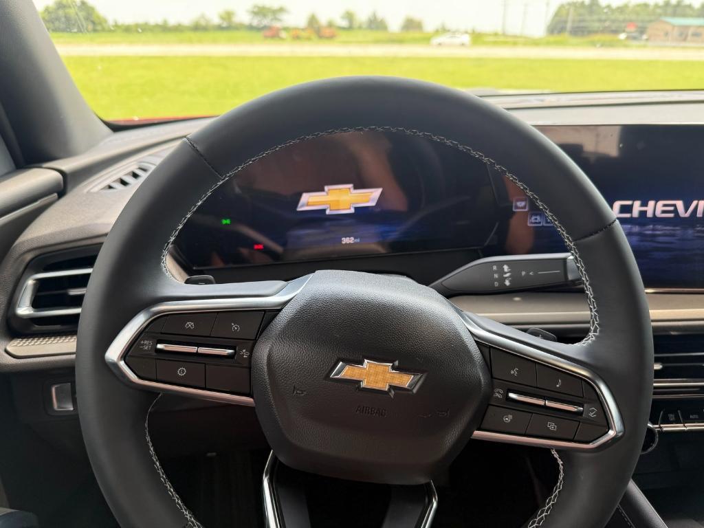 new 2025 Chevrolet Traverse car, priced at $45,590