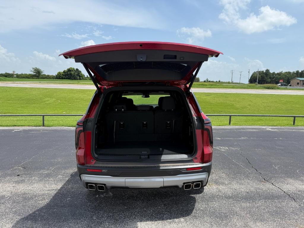 new 2025 Chevrolet Traverse car, priced at $45,590