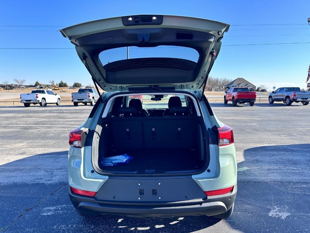 new 2025 Chevrolet TrailBlazer car, priced at $25,152