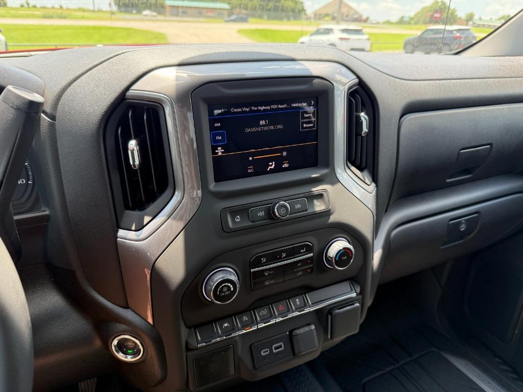 new 2025 Chevrolet Silverado 1500 car, priced at $46,270
