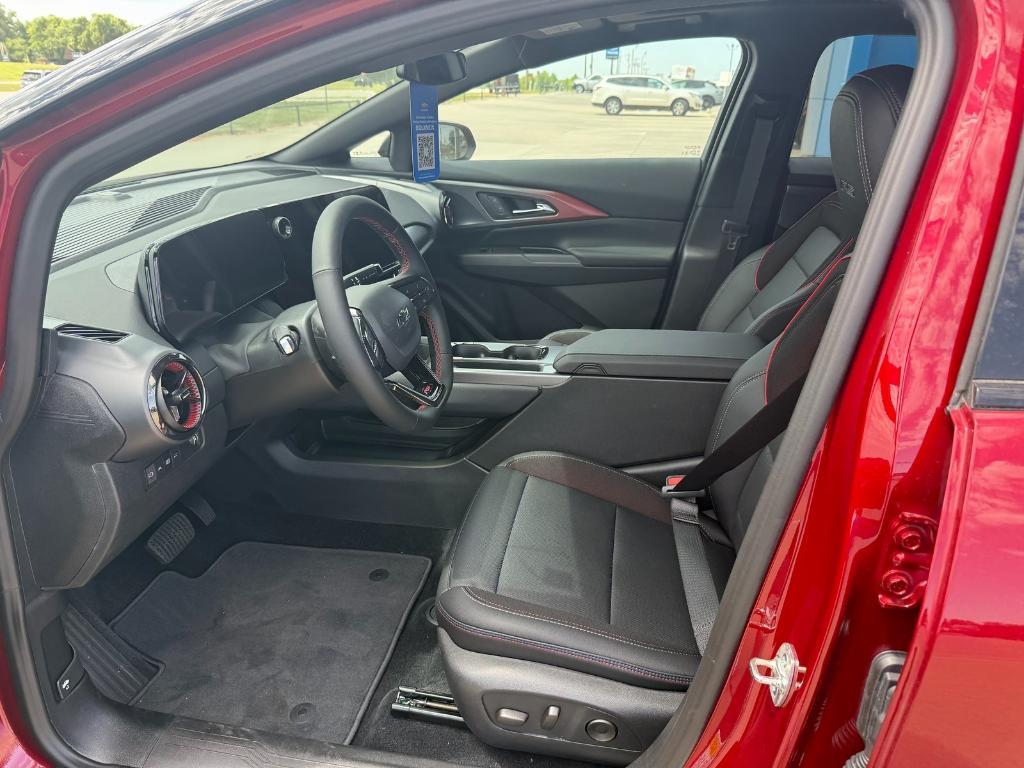 new 2025 Chevrolet Equinox EV car, priced at $45,080