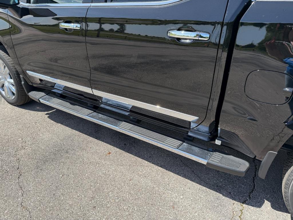 new 2025 Chevrolet Silverado 1500 car, priced at $70,305
