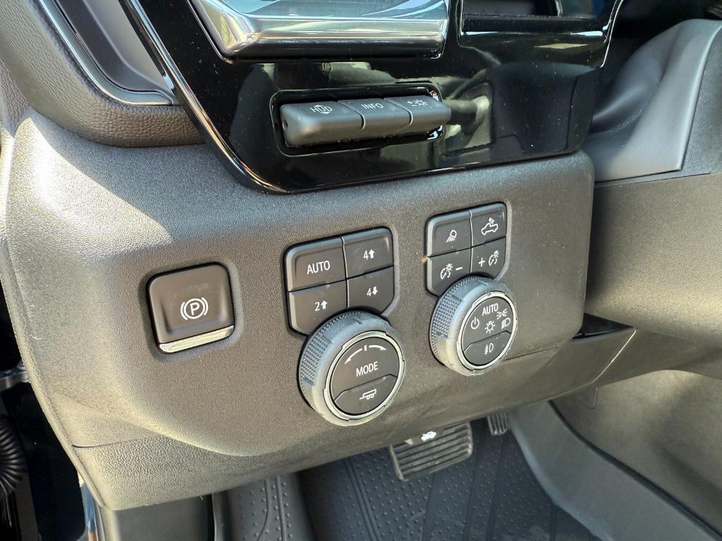 new 2025 Chevrolet Silverado 1500 car, priced at $70,305