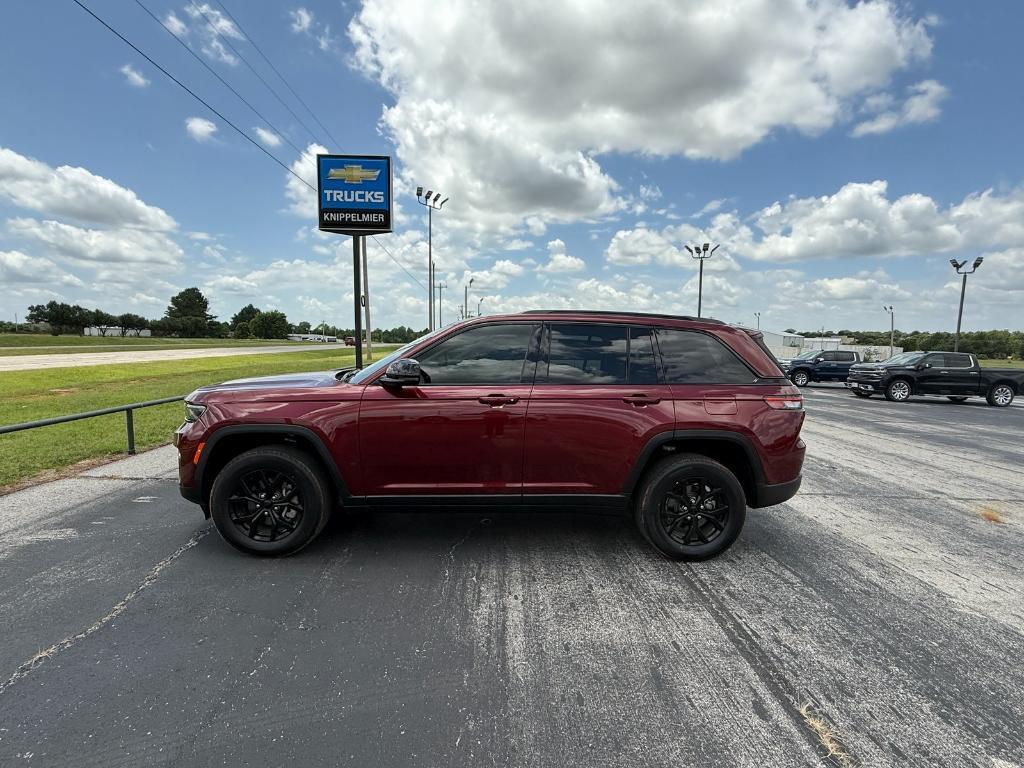 used 2022 Jeep Grand Cherokee car, priced at $31,976