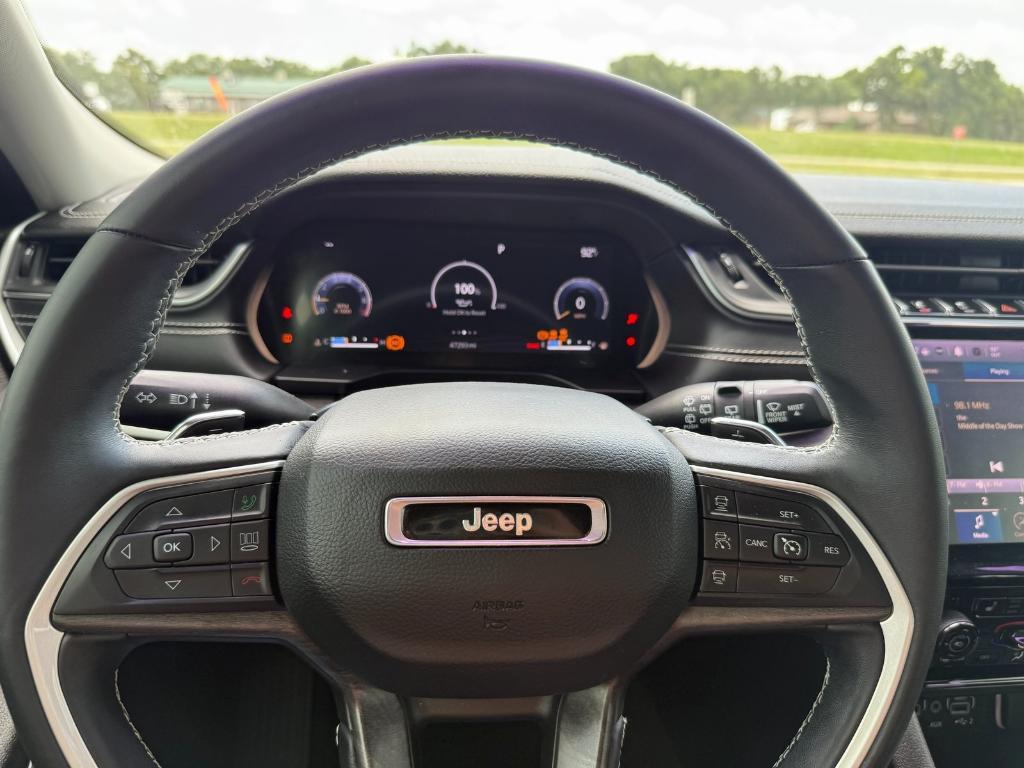 used 2022 Jeep Grand Cherokee car, priced at $31,976