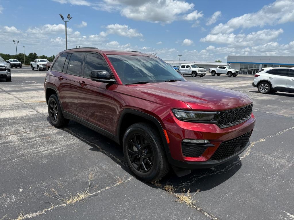 used 2022 Jeep Grand Cherokee car, priced at $31,976