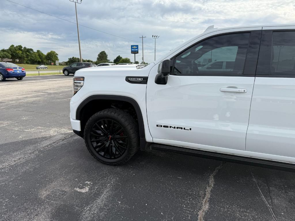 used 2022 GMC Sierra 1500 car, priced at $56,984