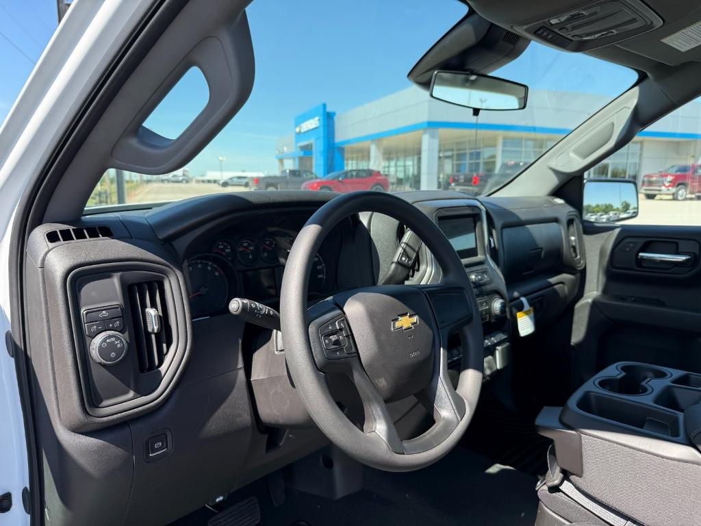 new 2025 Chevrolet Silverado 1500 car, priced at $35,752