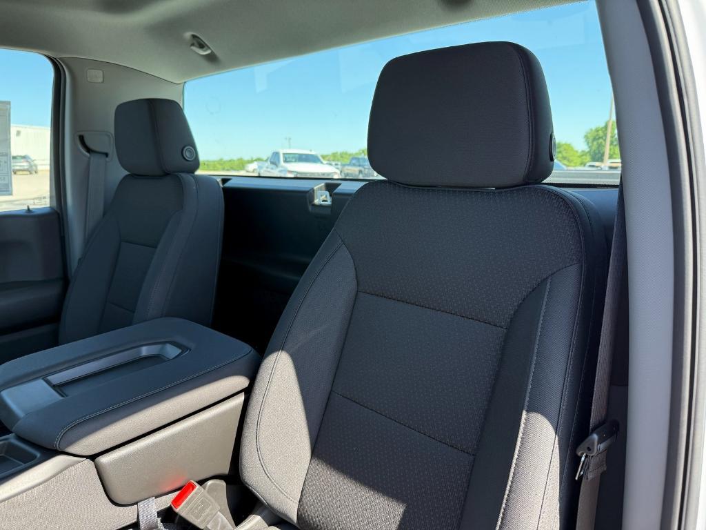 new 2025 Chevrolet Silverado 1500 car, priced at $35,752