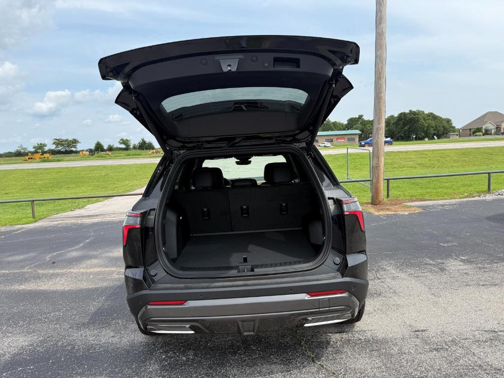 new 2025 Chevrolet Equinox car, priced at $36,883